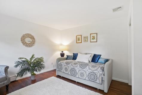 7 Guardhouse Drive Redding CT 06896