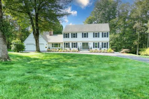 7 Guardhouse Drive Redding CT 06896