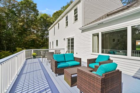 7 Guardhouse Drive Redding CT 06896