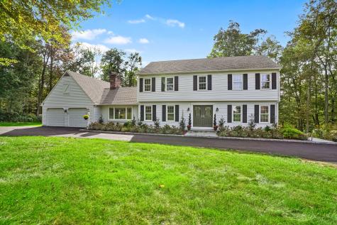 7 Guardhouse Drive Redding CT 06896