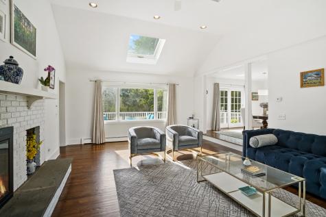 7 Guardhouse Drive Redding CT 06896