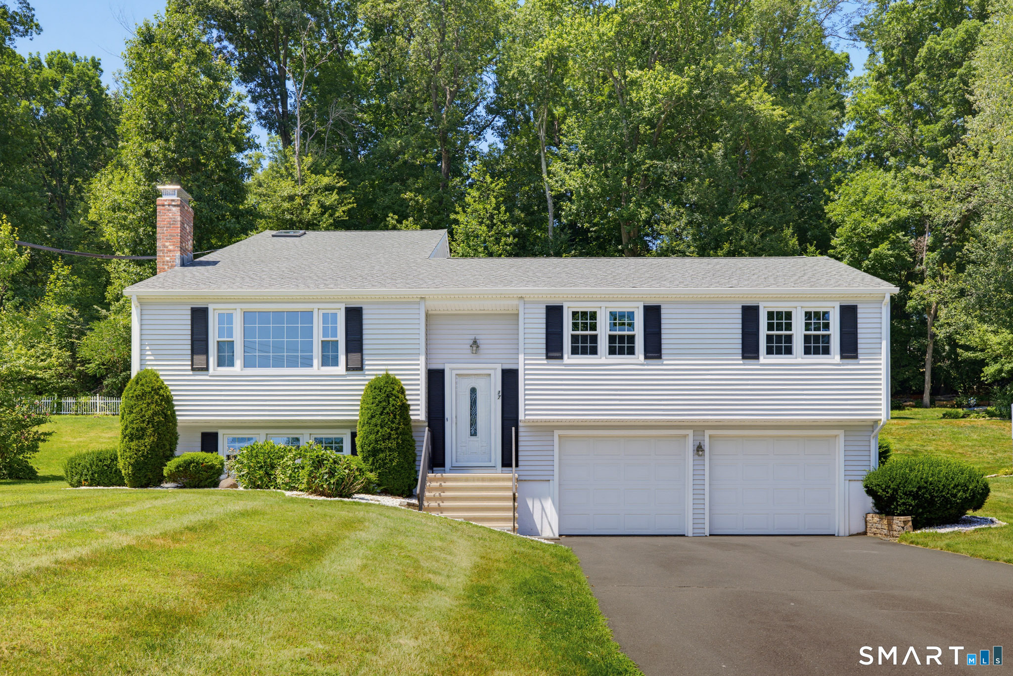 17 Riverside Drive Vernon CT 06066