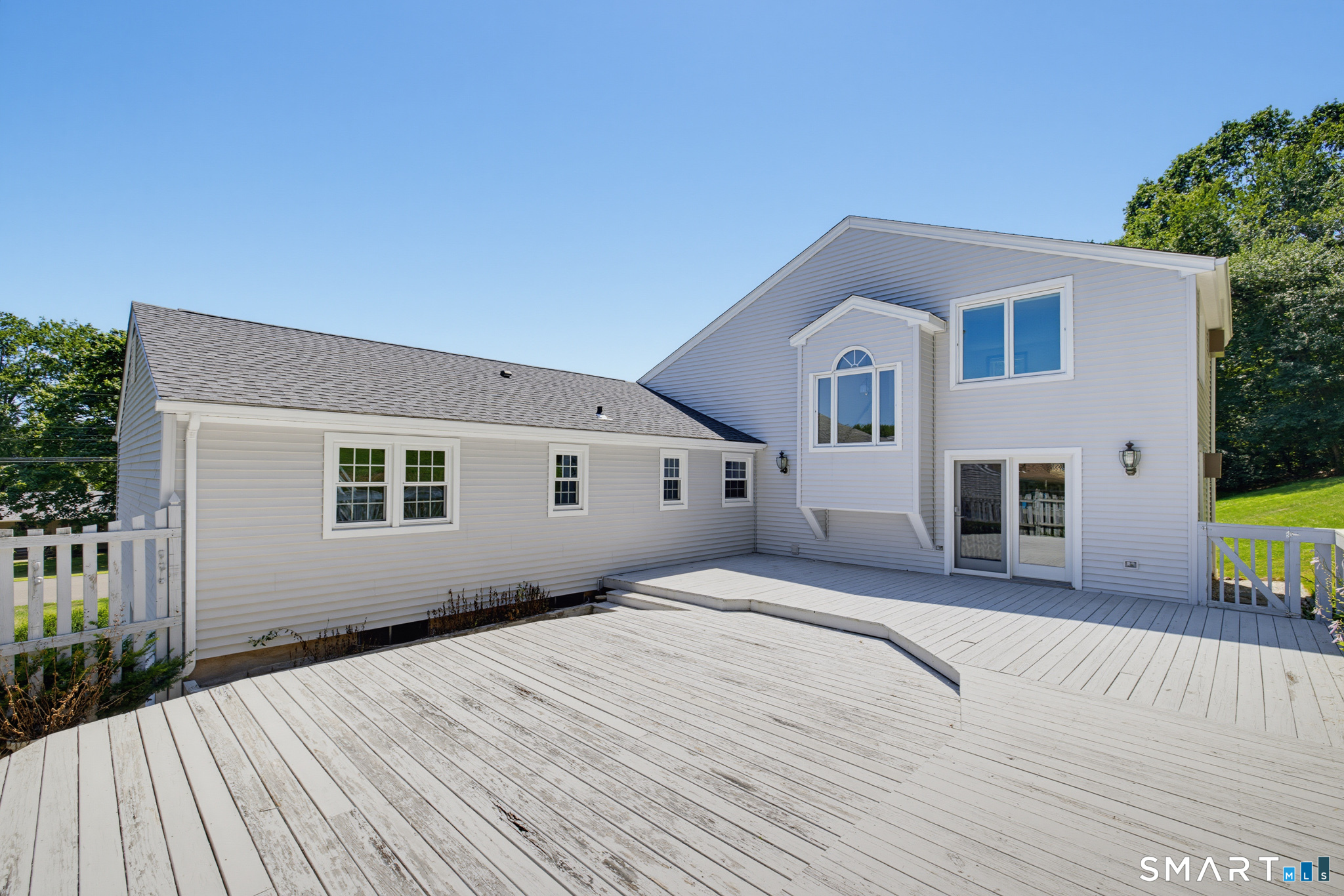 17 Riverside Drive Vernon CT 06066