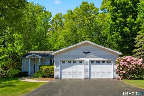 21 Hillcrest Drive Montville CT 06382