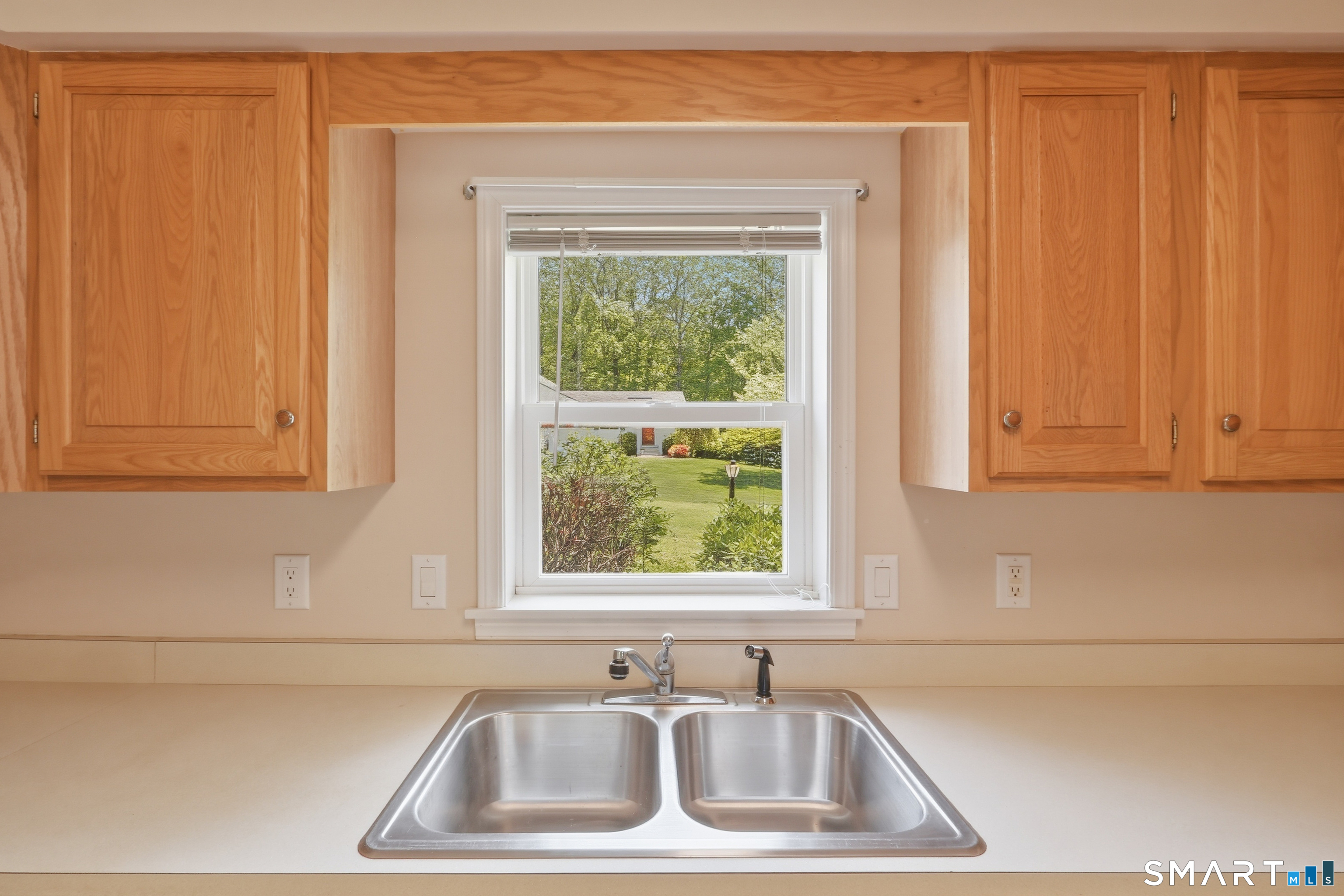 21 Hillcrest Drive Montville CT 06382
