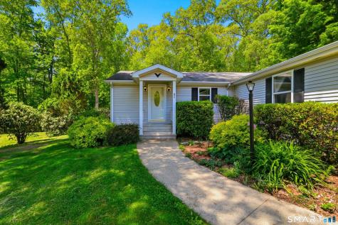 21 Hillcrest Drive Montville CT 06382