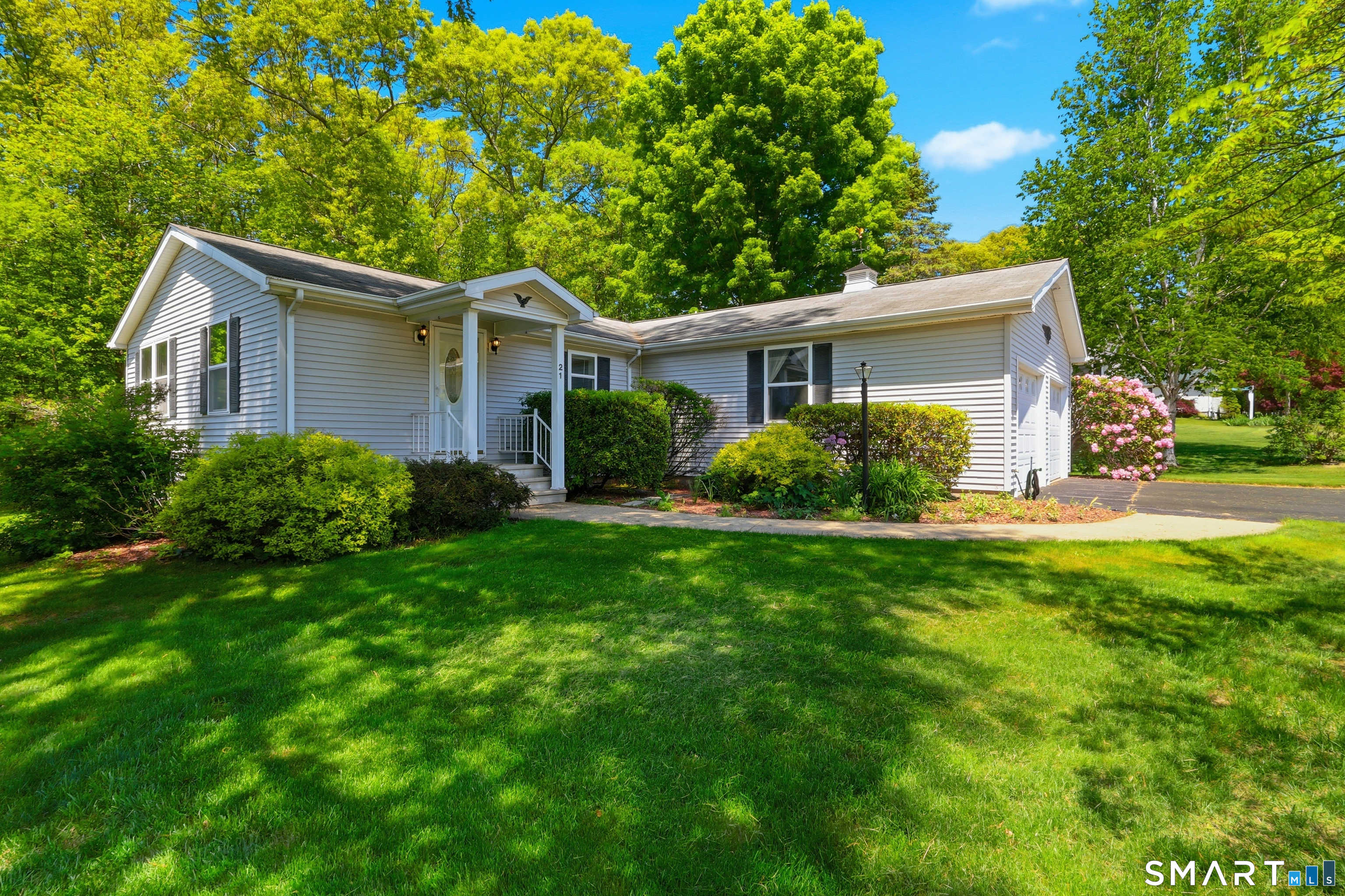 21 Hillcrest Drive Montville CT 06382