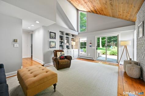 32 Spring Water Lane New Canaan CT 06840