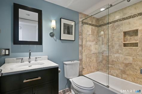 32 Spring Water Lane New Canaan CT 06840