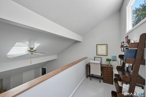 32 Spring Water Lane New Canaan CT 06840