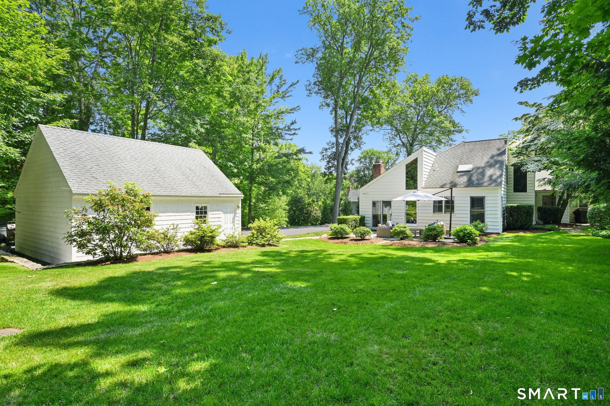 32 Spring Water Lane New Canaan CT 06840