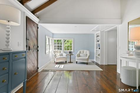 32 Spring Water Lane New Canaan CT 06840