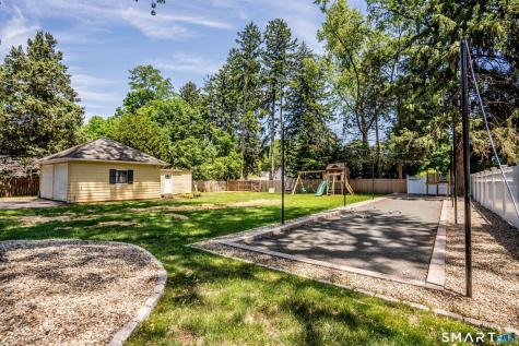 22 Ridgewood Road West Hartford CT 06107