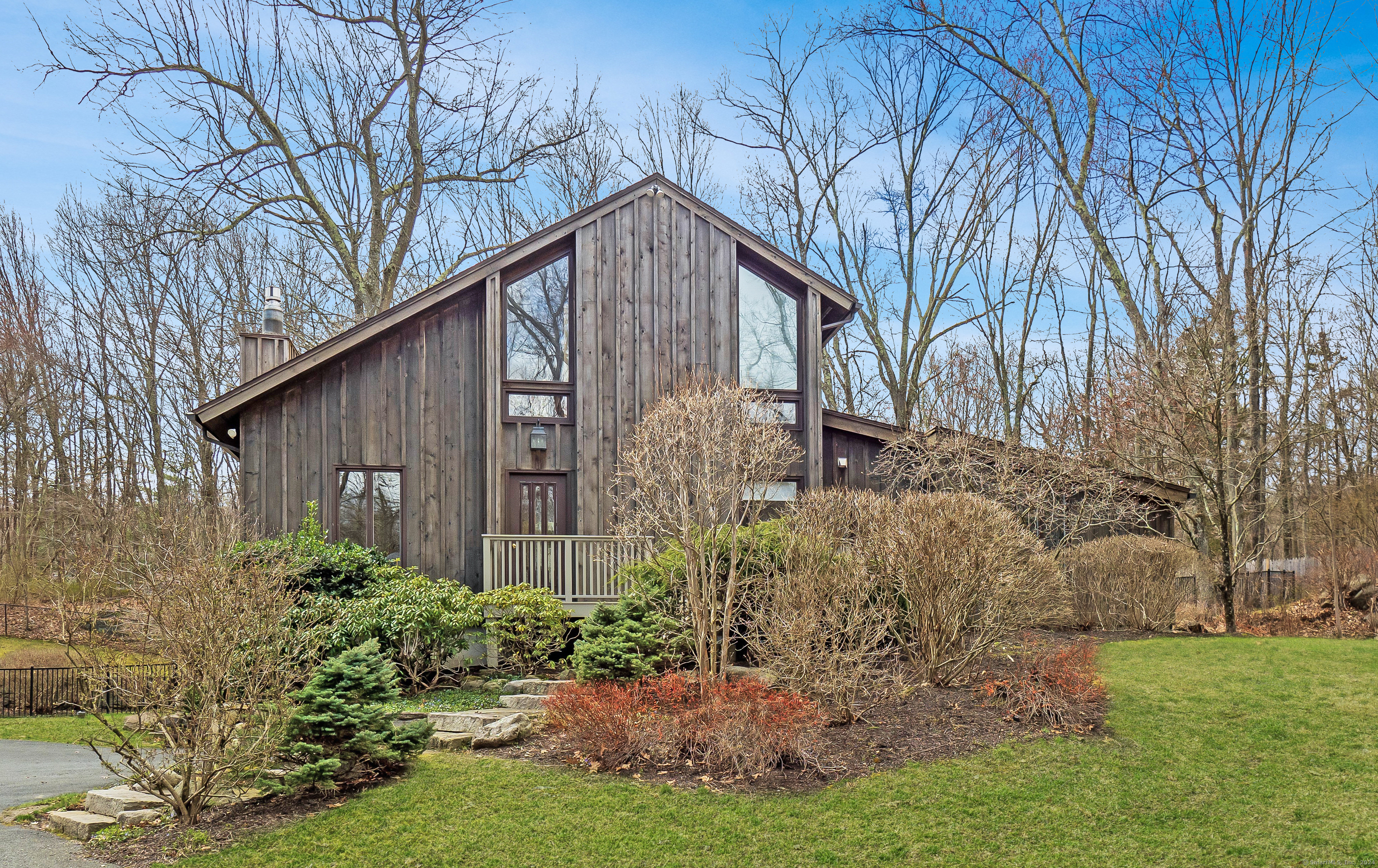 3 Mallory Lane Redding CT 06896