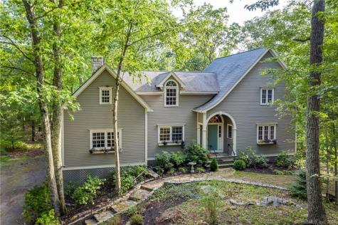 17 Farm Road Roxbury CT 06783