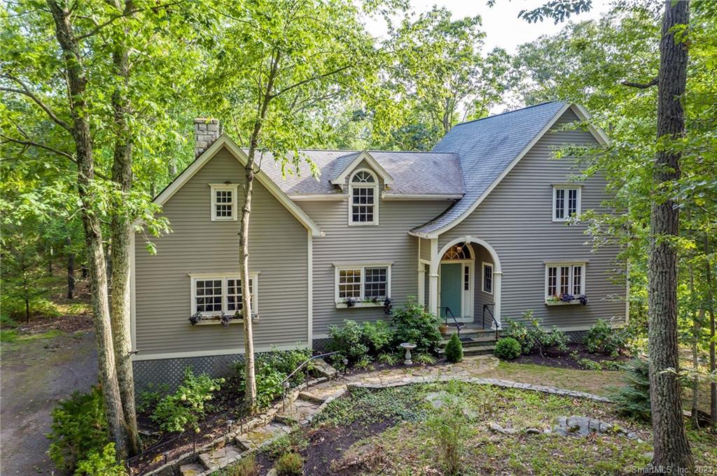 17 Farm Road Roxbury CT 06783