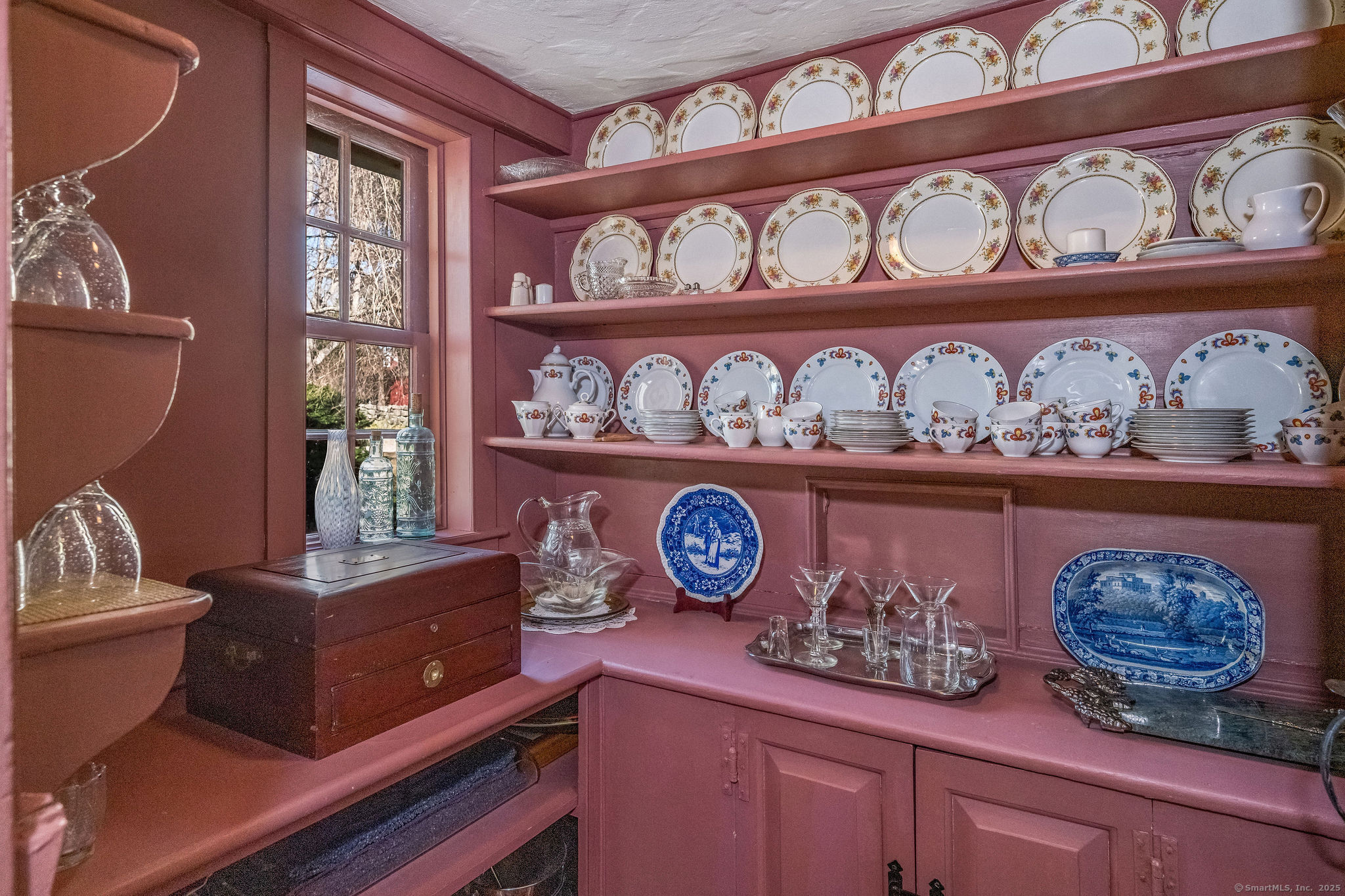 579 Taugwonk Road Stonington CT 06378