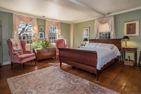 579 Taugwonk Road Stonington CT 06378