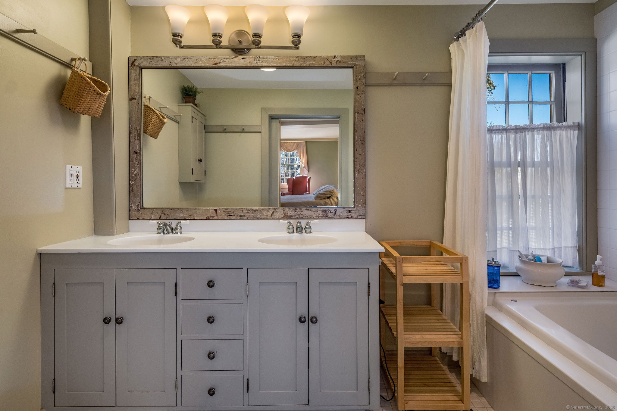 579 Taugwonk Road Stonington CT 06378