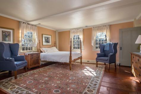 579 Taugwonk Road Stonington CT 06378