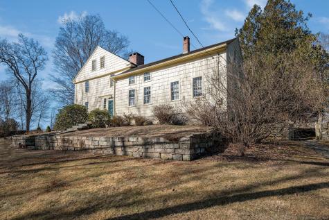 579 Taugwonk Road Stonington CT 06378