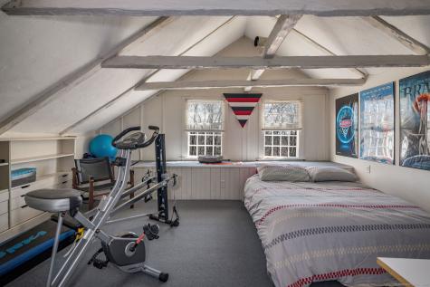 579 Taugwonk Road Stonington CT 06378