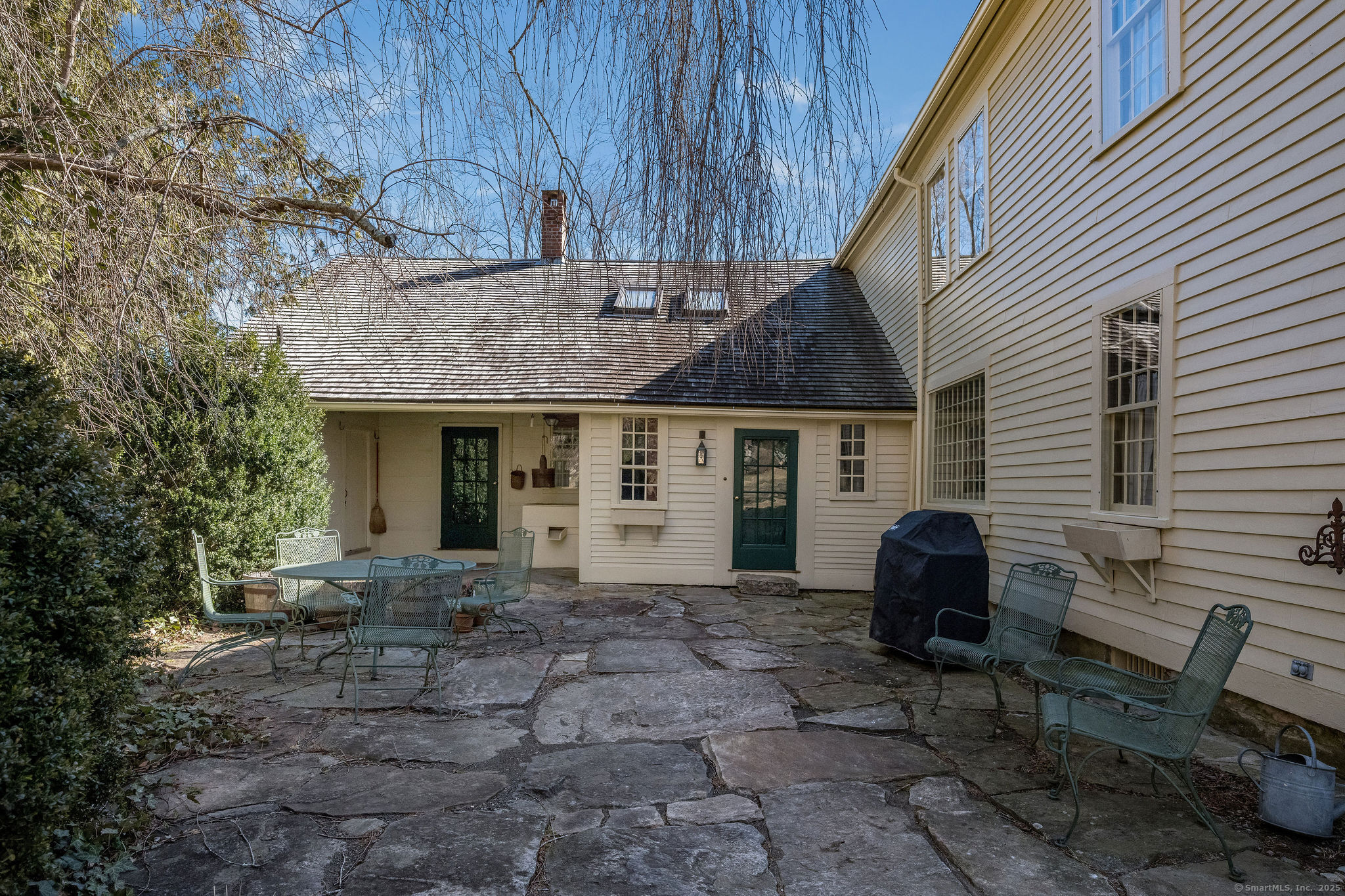 579 Taugwonk Road Stonington CT 06378