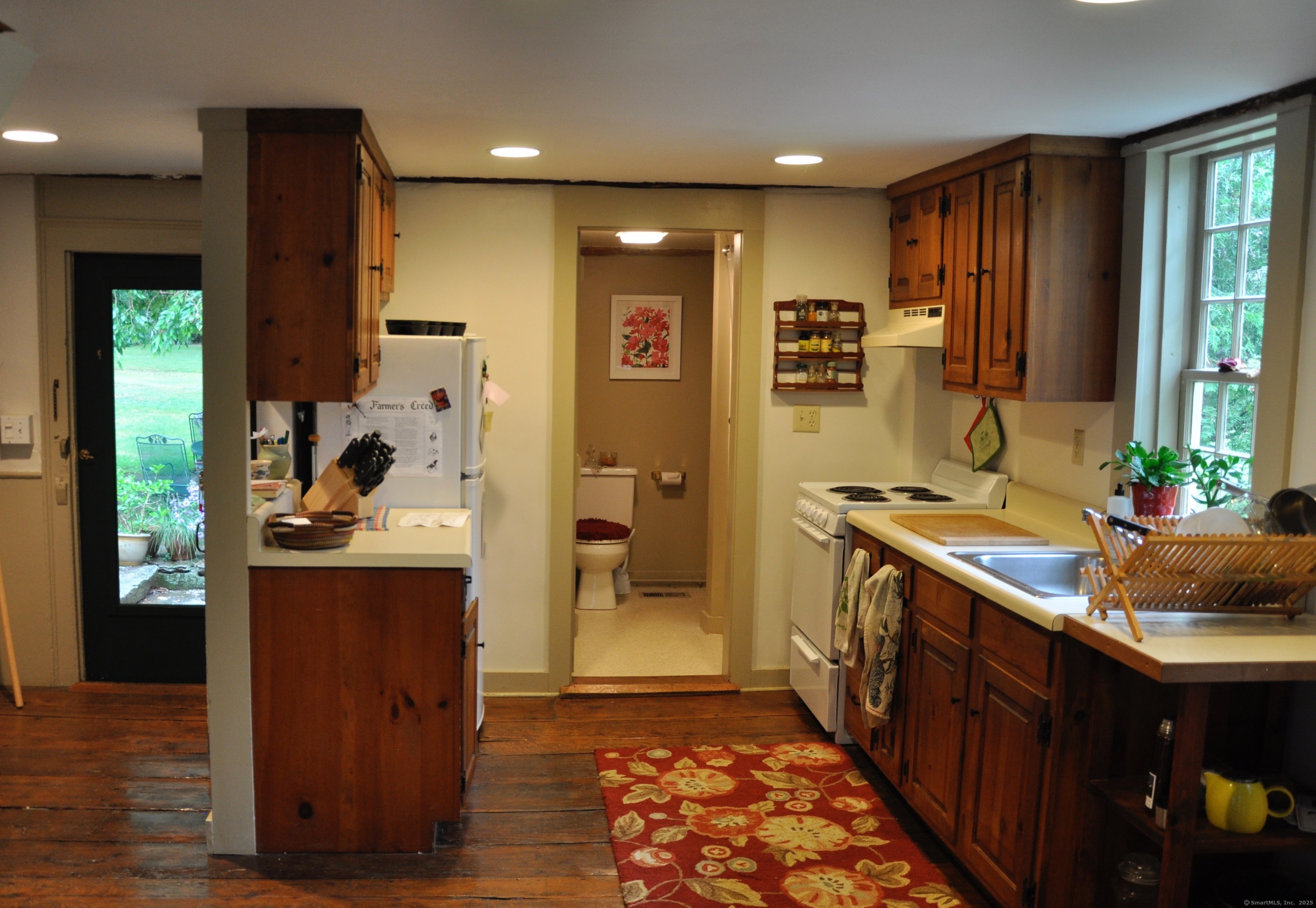 579 Taugwonk Road Stonington CT 06378