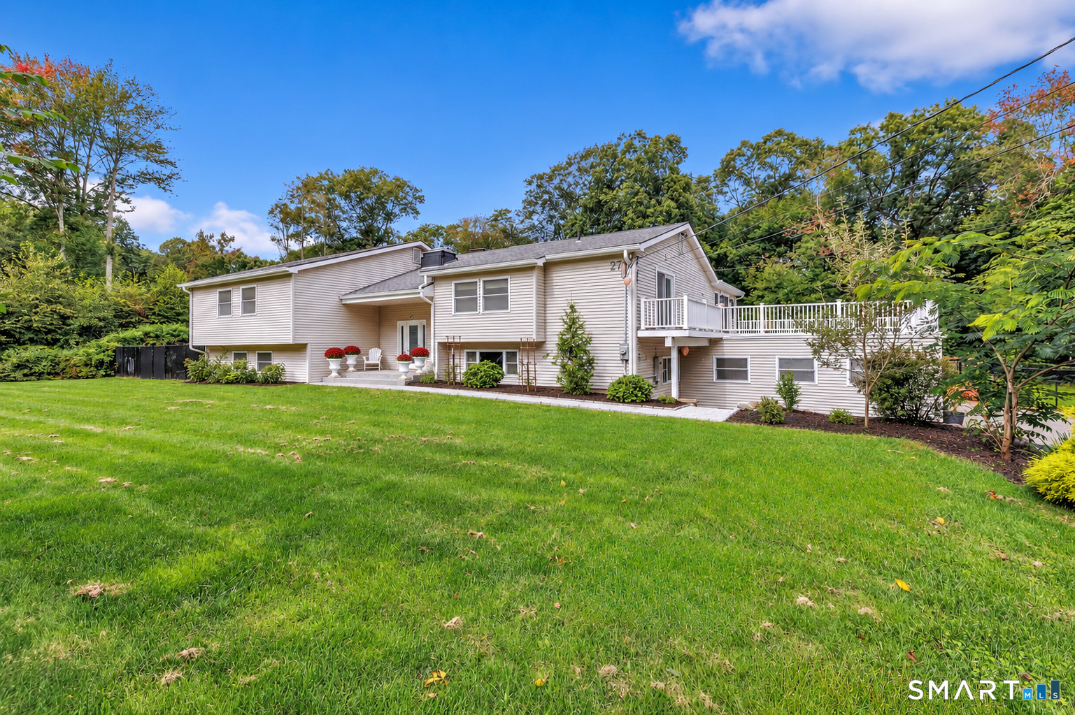 27 Old Quarry Road Woodbridge CT 06525