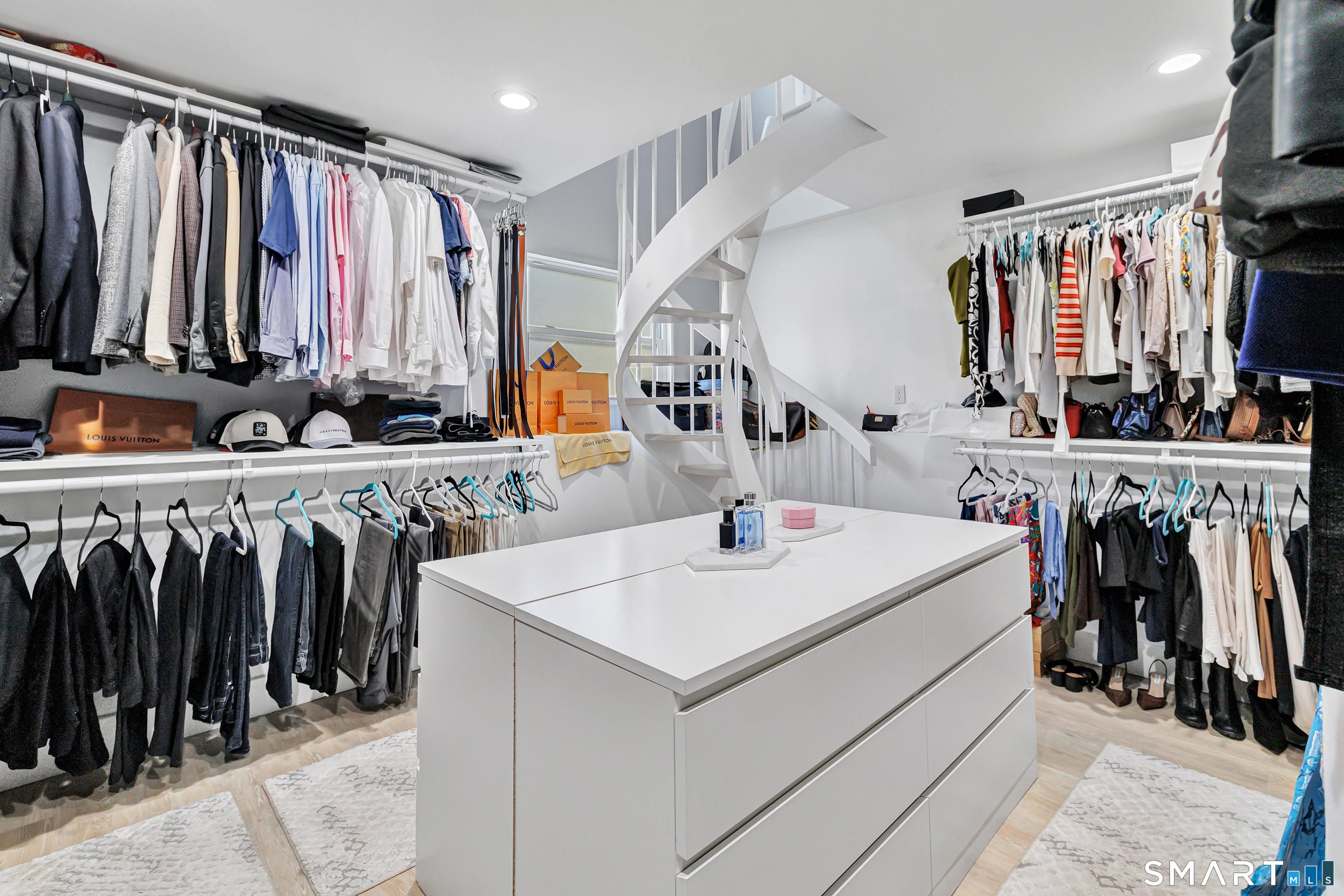 27 Old Quarry Road Woodbridge CT 06525
