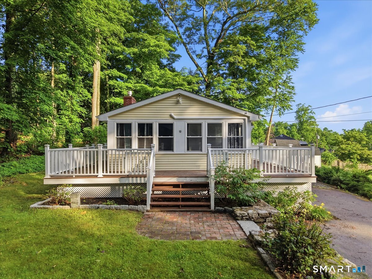 10 Woodside Road Hebron CT 06231