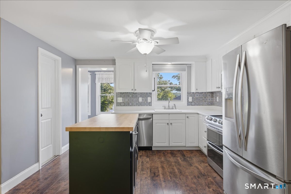 10 Woodside Road Hebron CT 06231