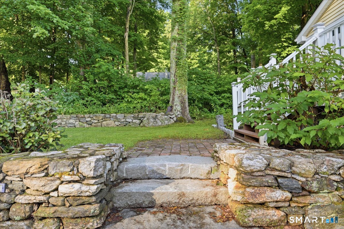 10 Woodside Road Hebron CT 06231