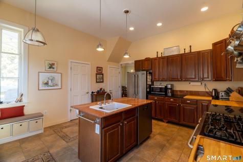 8 West Mystic Avenue Groton CT 06355