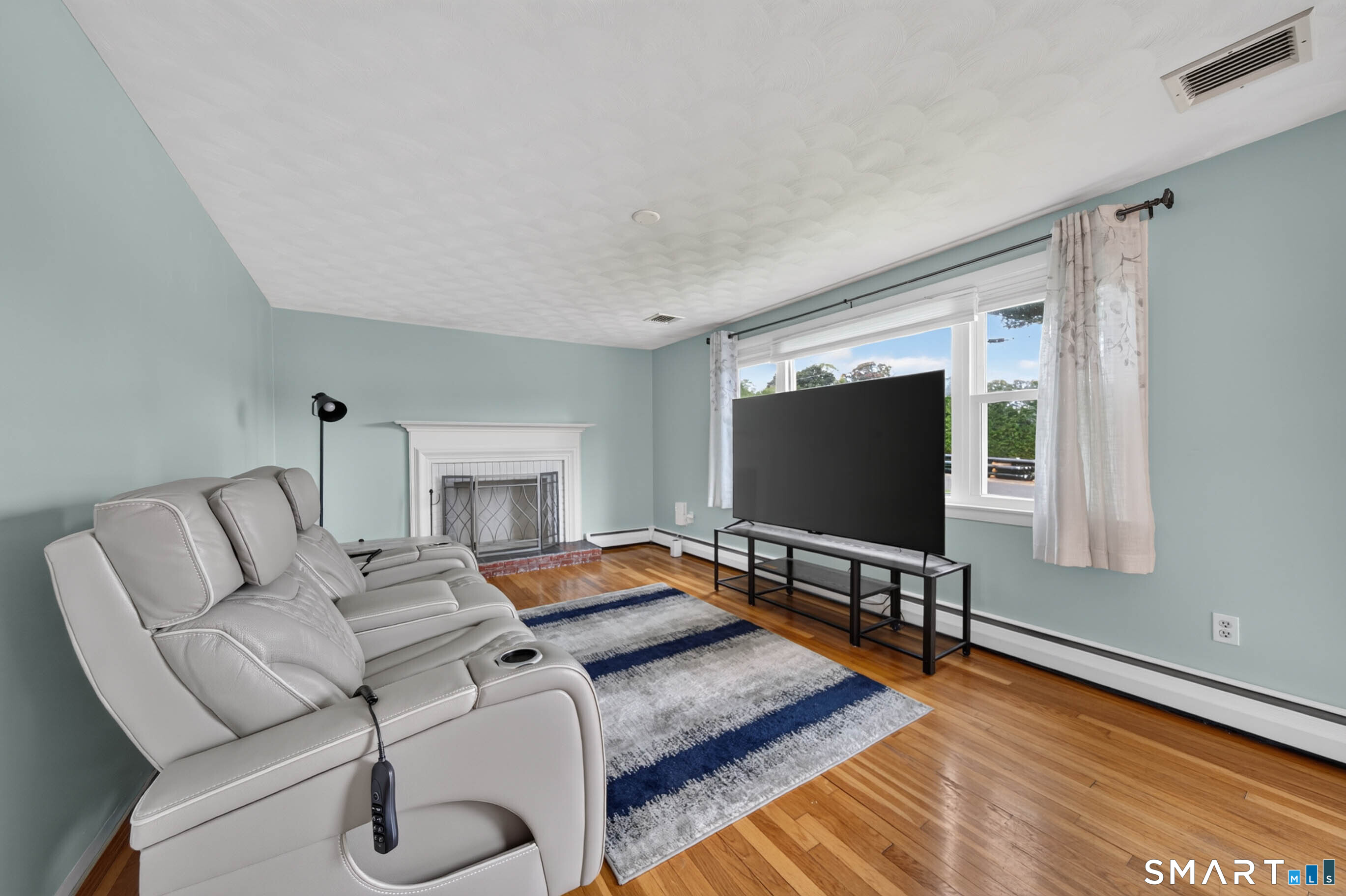 63 Bayberry Road Newington CT 06111