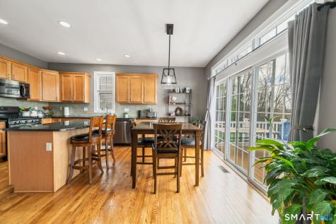 25 Revere Circle Southbury CT 06488