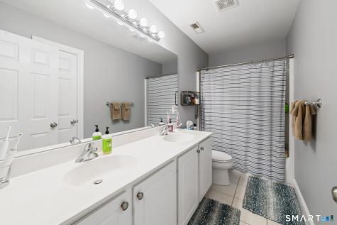 25 Revere Circle Southbury CT 06488