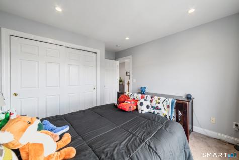 25 Revere Circle Southbury CT 06488
