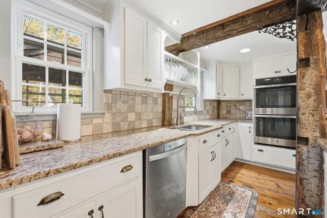 731 Latham Lane Suffield CT 06078