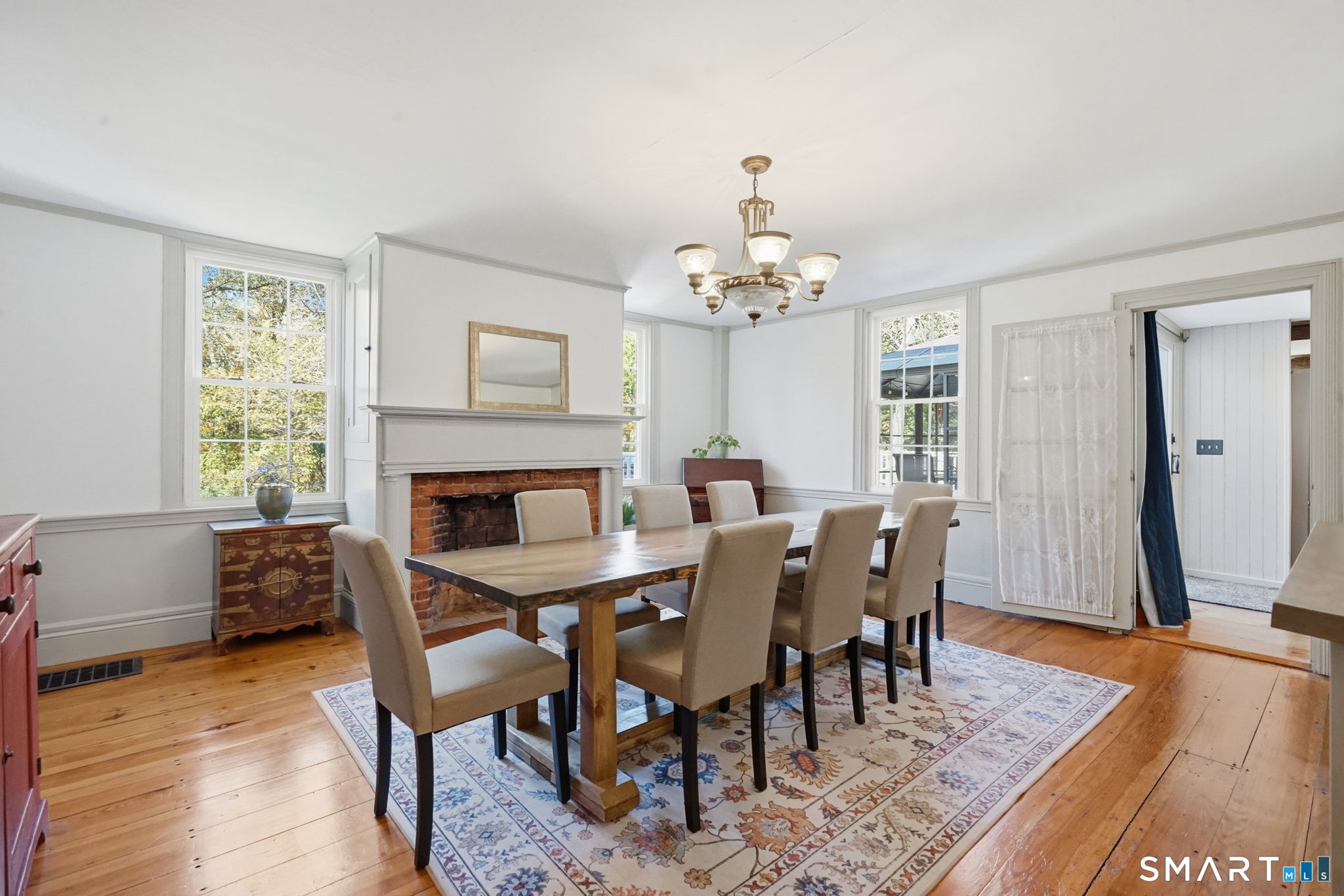 731 Latham Lane Suffield CT 06078