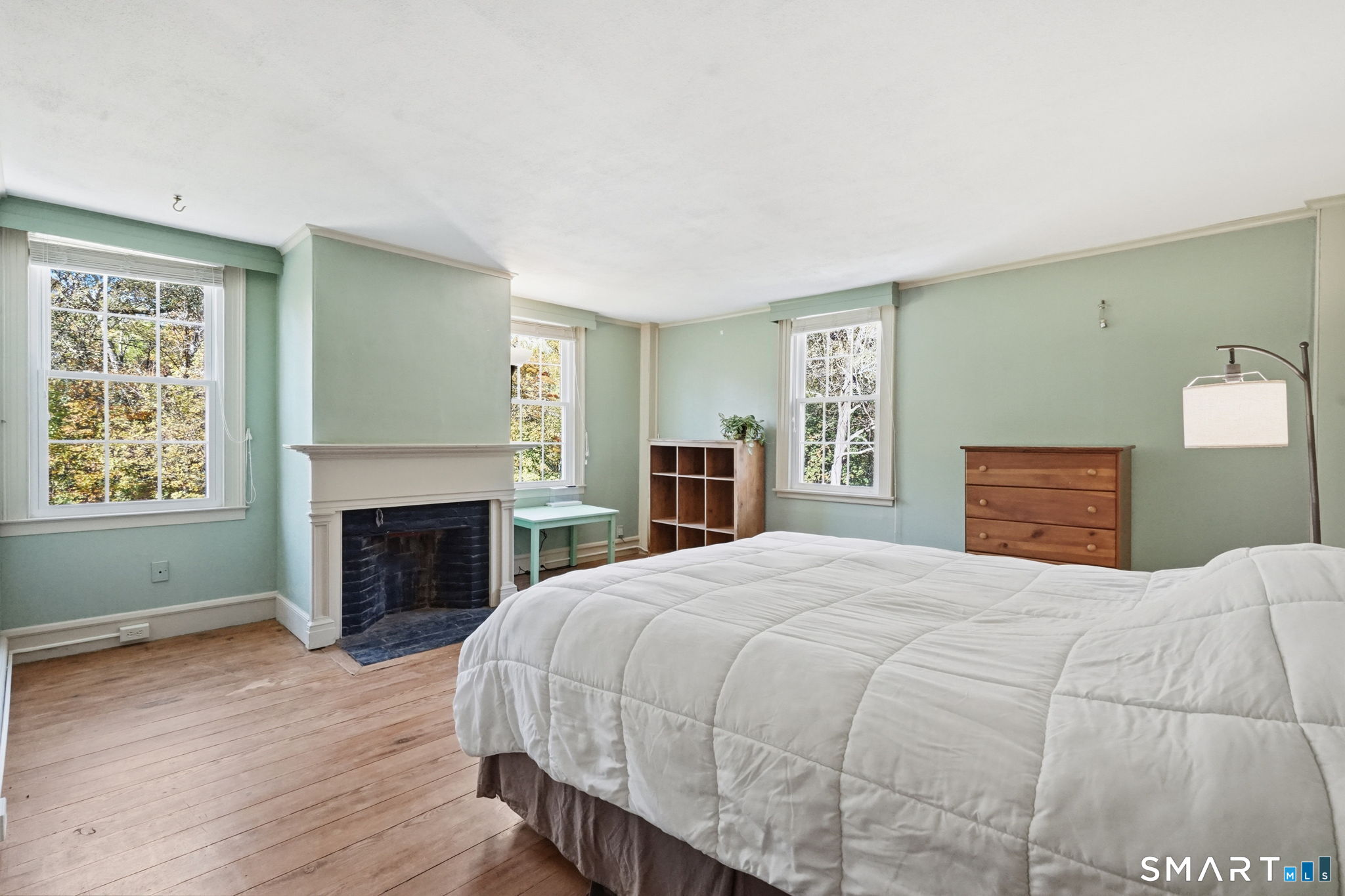 731 Latham Lane Suffield CT 06078