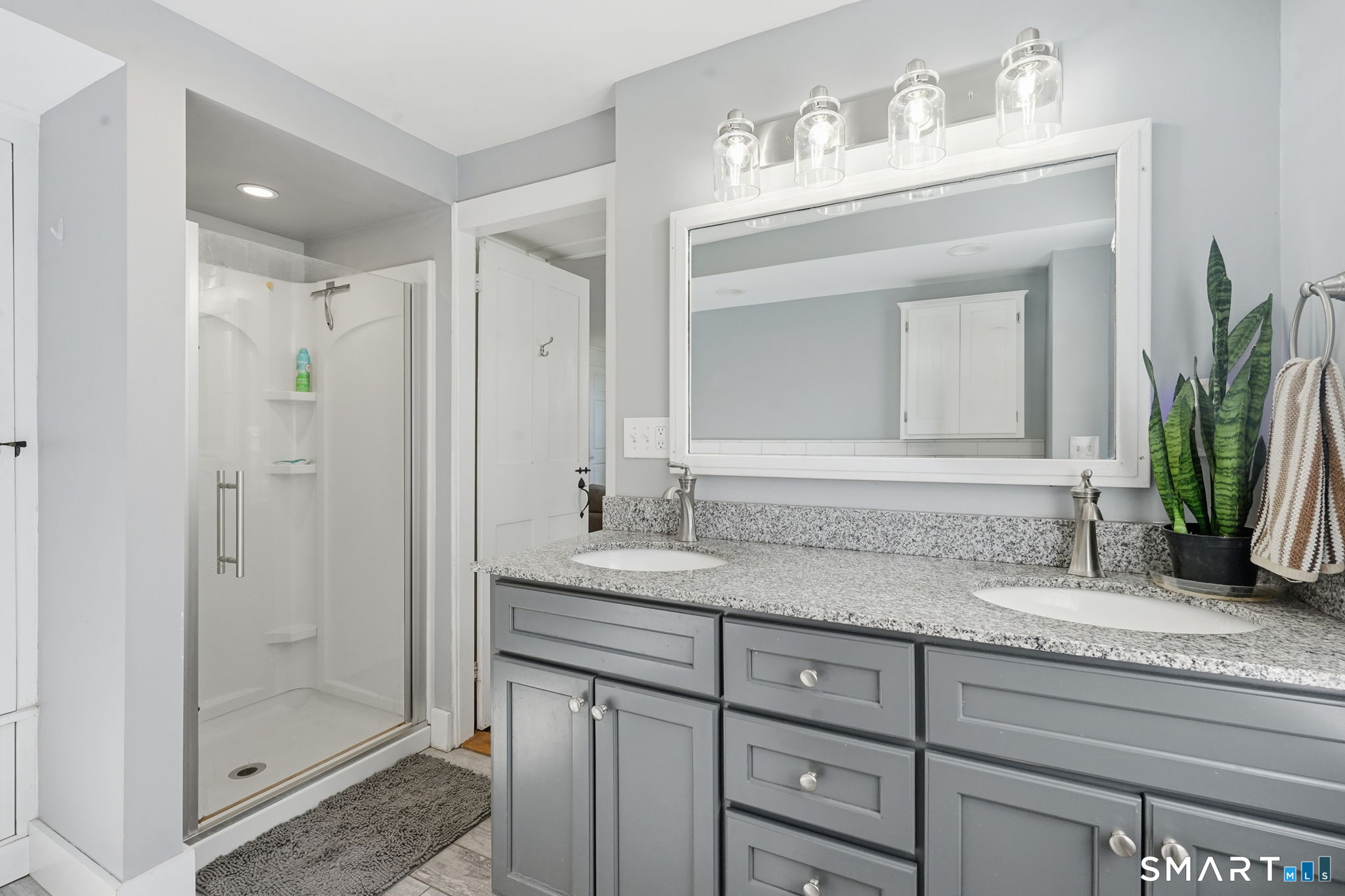 731 Latham Lane Suffield CT 06078
