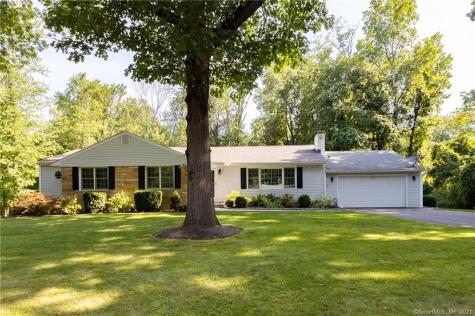 5 Maplecrest Drive Danbury CT 06811
