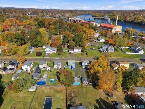 12 Dexter Road Windsor Locks CT 06096