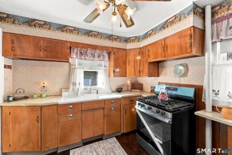 12 Dexter Road Windsor Locks CT 06096