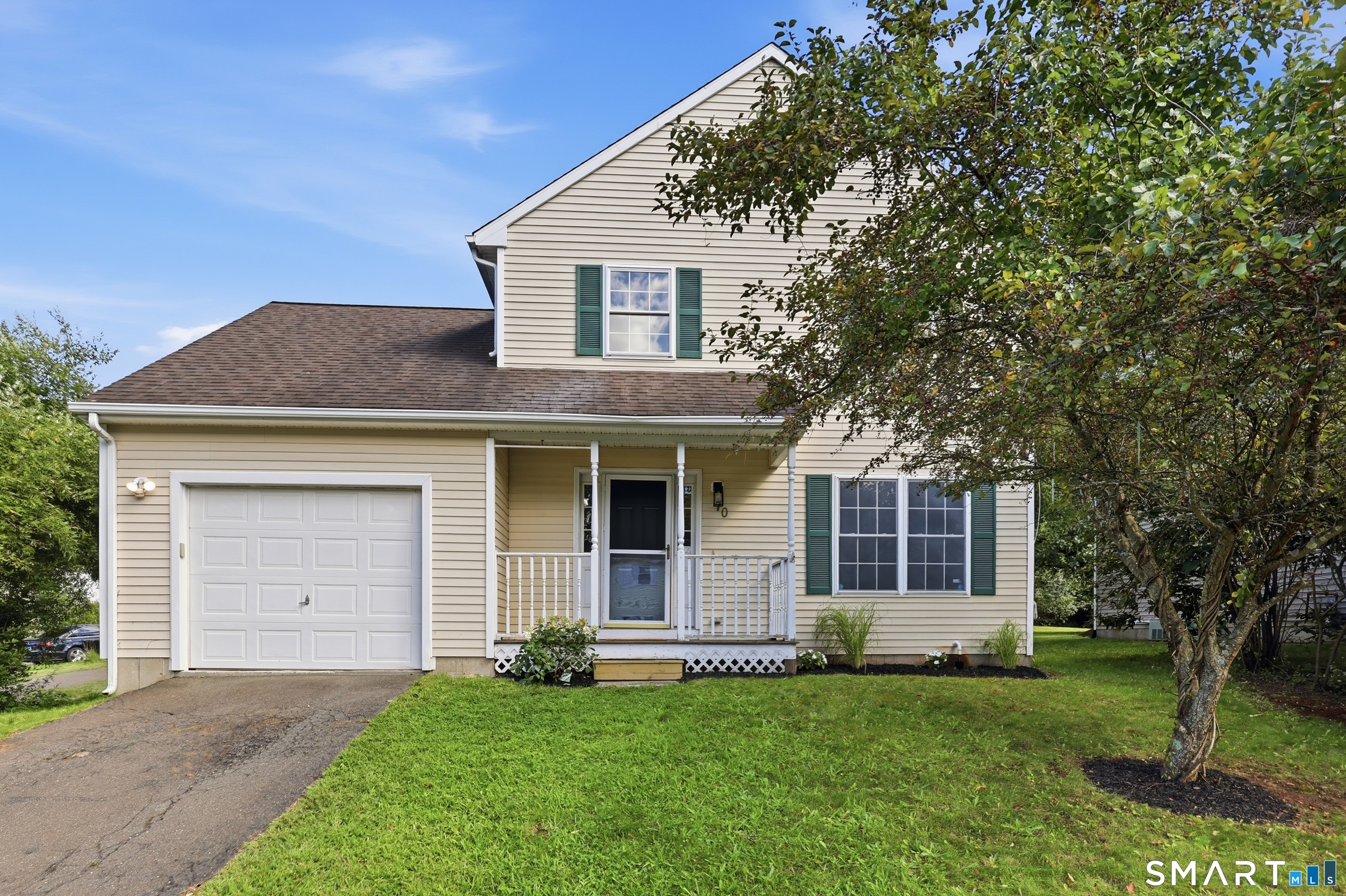 70 Victoria Court Hamden CT 06514