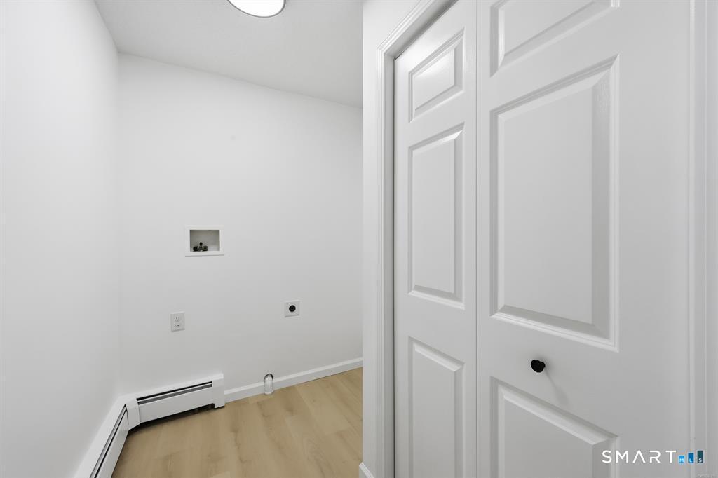 70 Victoria Court Hamden CT 06514