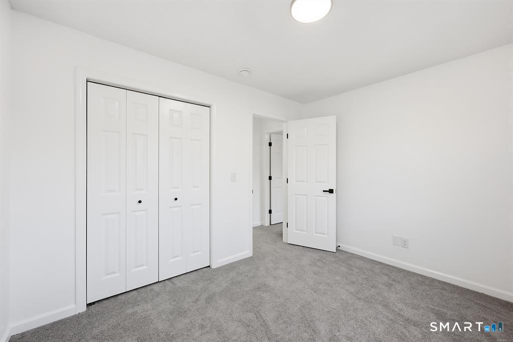 70 Victoria Court Hamden CT 06514