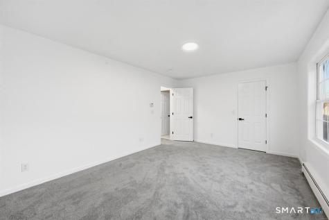 70 Victoria Court Hamden CT 06514