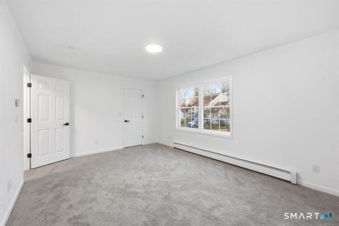 70 Victoria Court Hamden CT 06514
